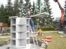 Urnenturm im Aufbau Modell Achteck/16